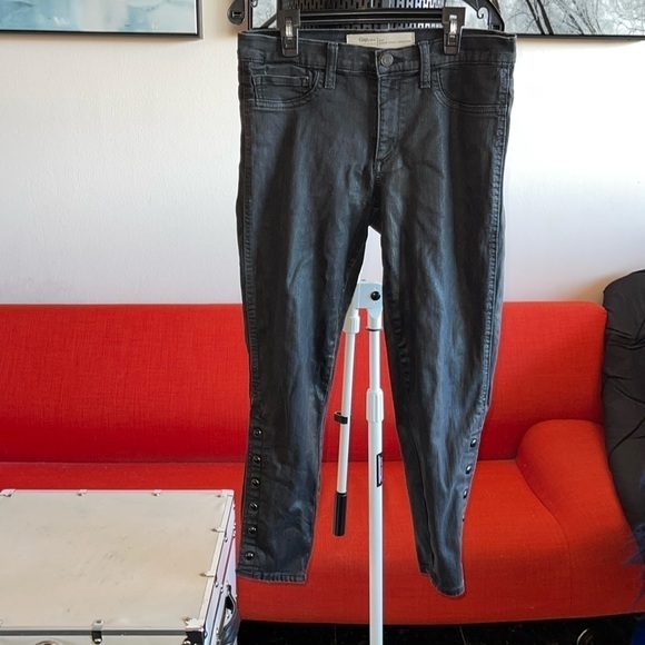 Gap jeans black with a layer of shine leather like look over cotton / polyester - Picture 3 of 6